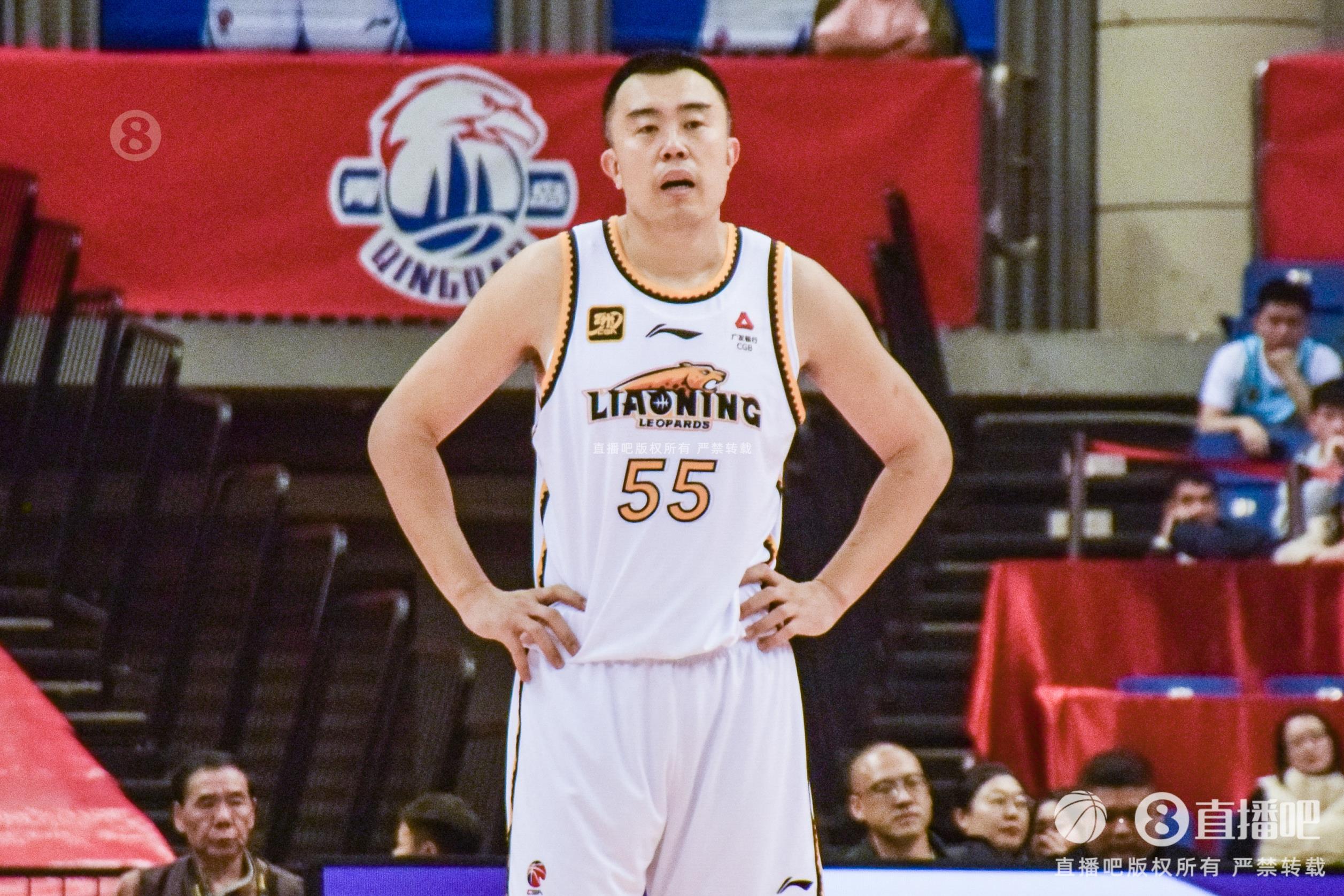 老將盡力了！韓德君7中4拿到14分12籃板3助攻